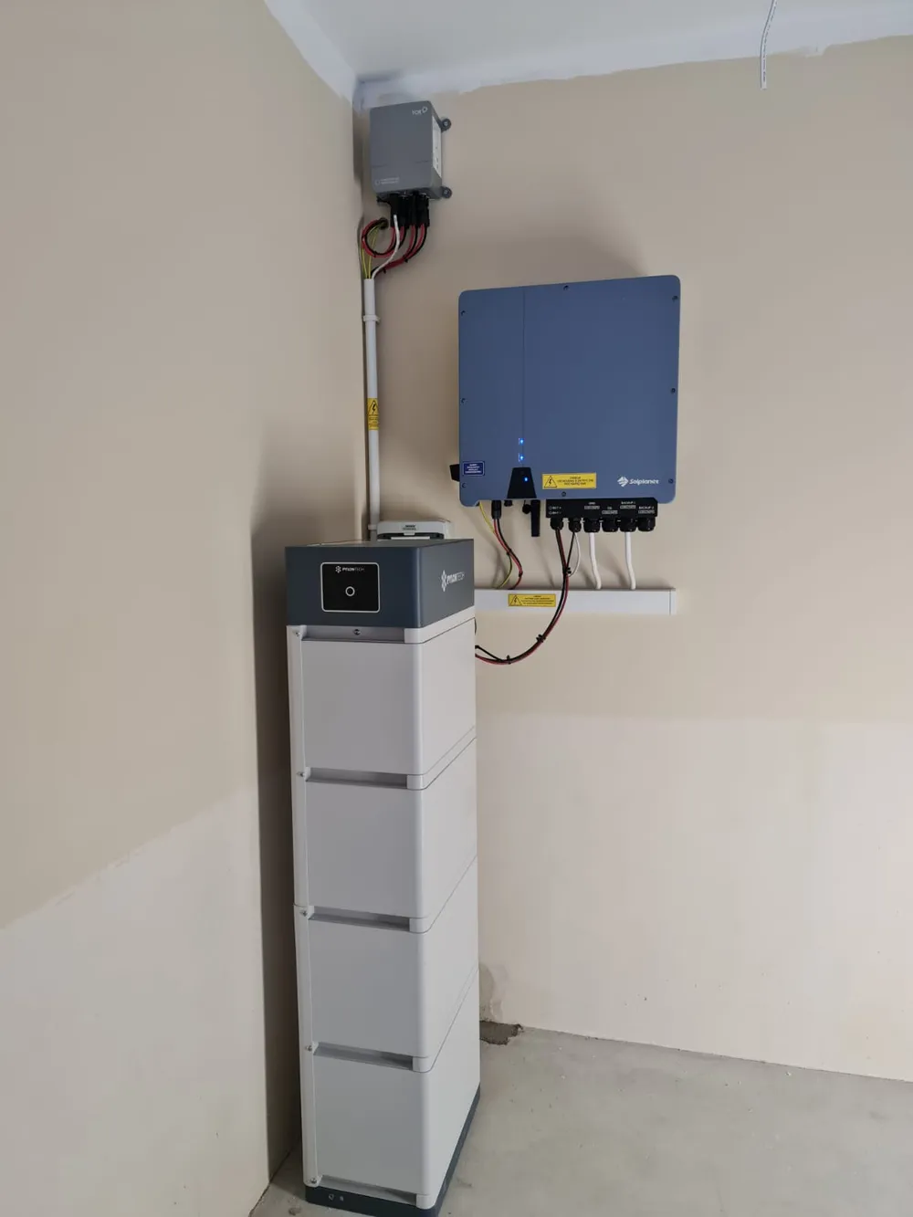 Falownik Solplanet + magazyn Pylontech